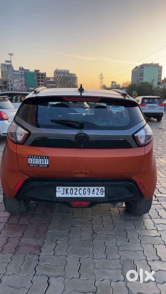 Tata Nexon Xza+ (top Model)  Automatic  Petrol  Well Maintained