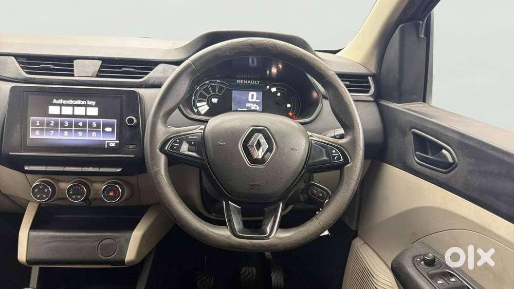 Renault Triber Rxt, 2022, Petrol