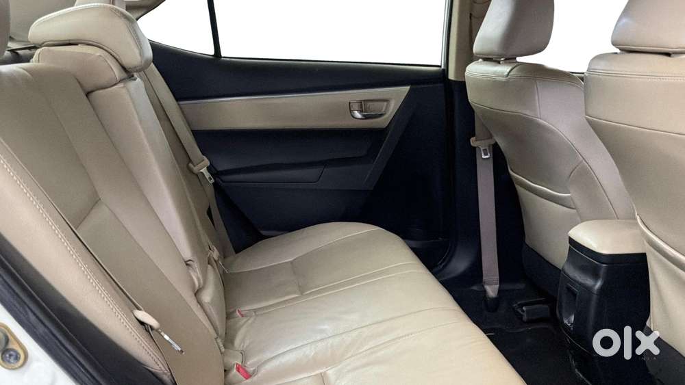 Toyota Corolla Altis Vl At, 2016, Petrol