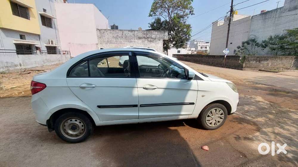 1st Owner. Single Handed Car- Tata Zest-39300 Kmt