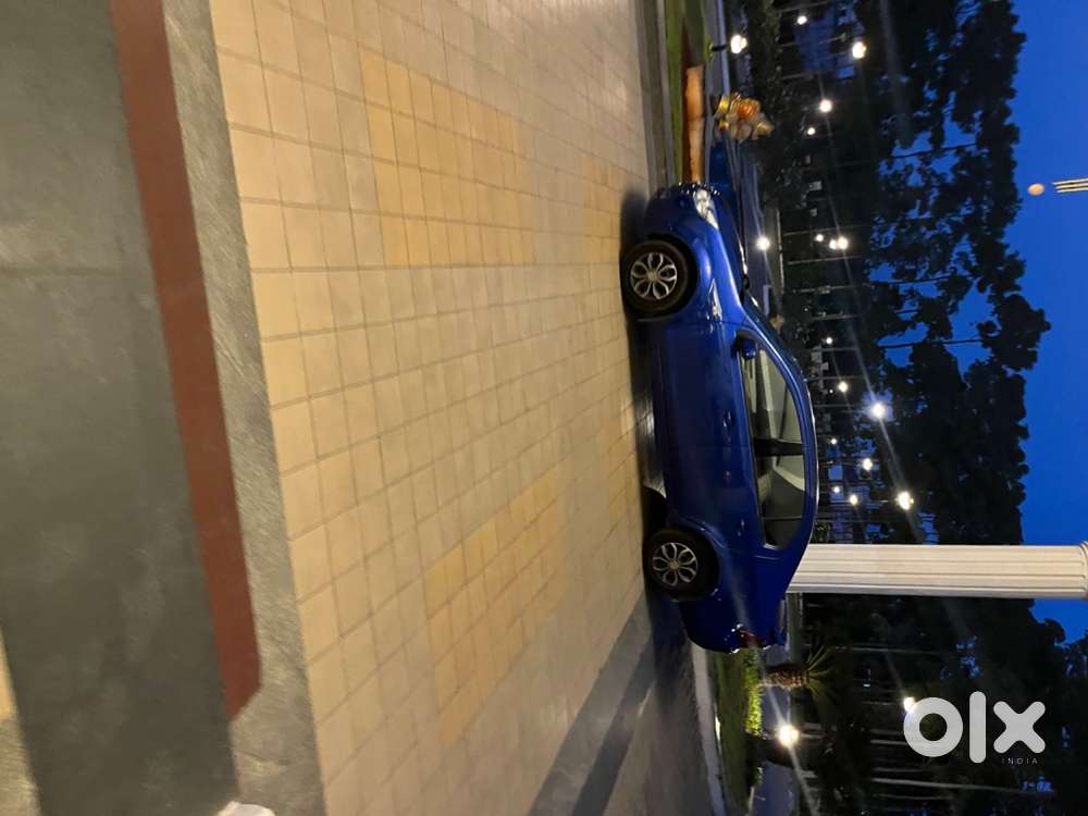 Ford Fiesta 2012 - 23kmpl - Touch Screen - Top Tv Family Owned