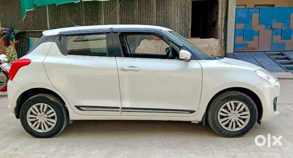 Maruti Suzuki Swift Vxi Ags, 2020, Petrol