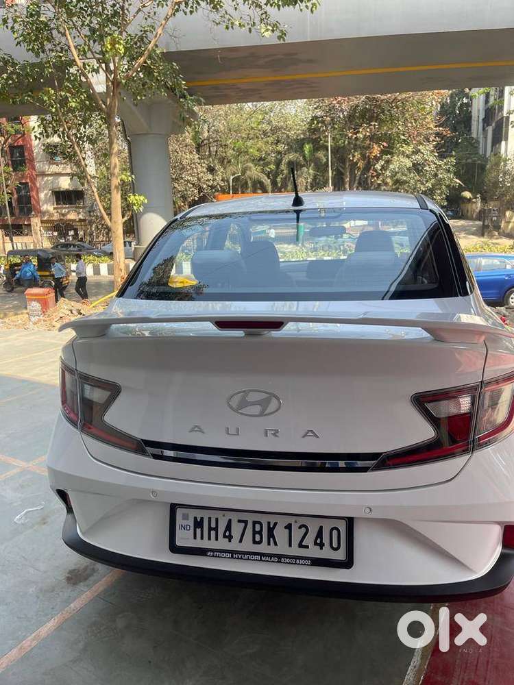 Hyundai Aura S-cng White