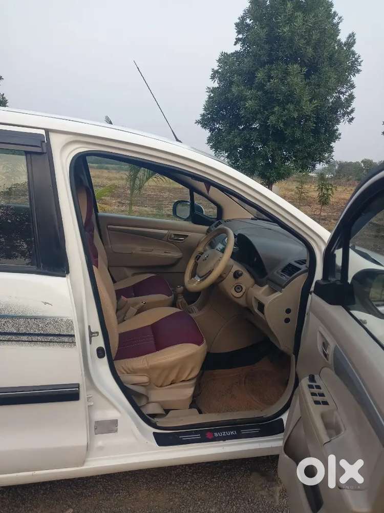 Maruti Suzuki Ertiga 2016 Diesel 75000 Km Driven