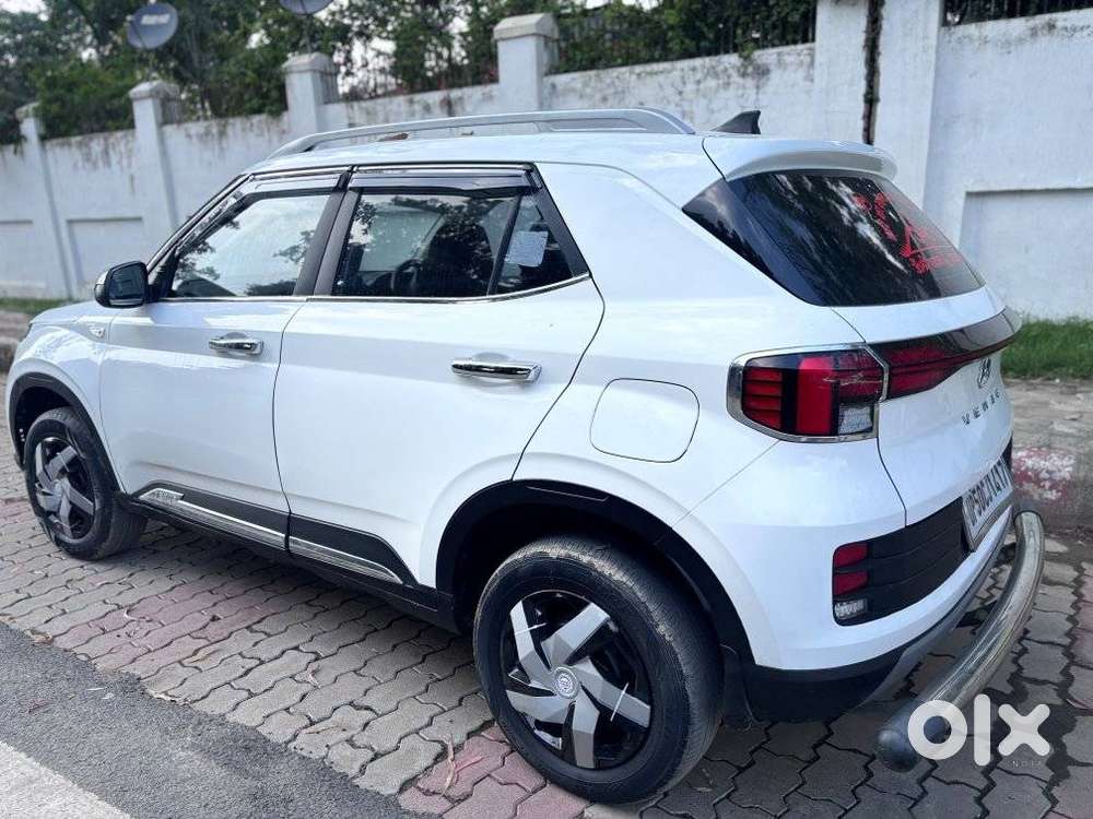 Hyundai Venue S Turbo, 2022, Petrol