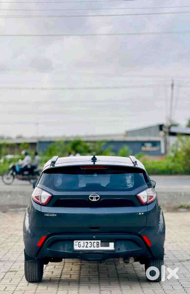Tata Nexon 1.2 Revotron Xt, 2019, Petrol