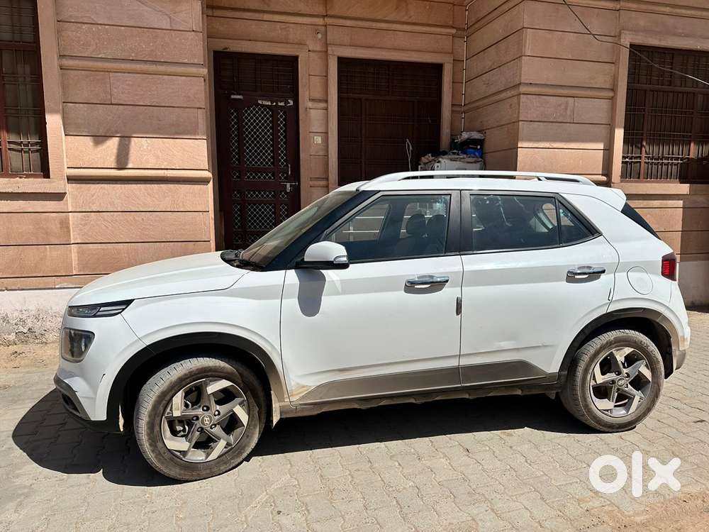 Hyundai Venue Diesel 2021