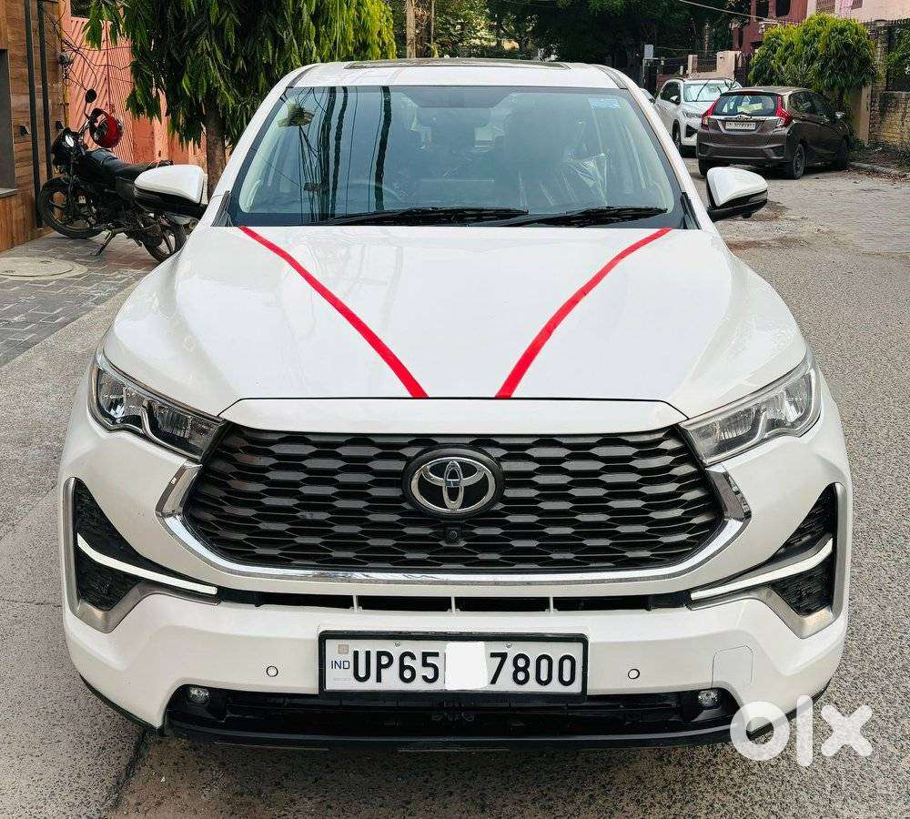 Toyota Innova Hycross 2.0 Zx Hybrid 7 Str, 2023, Petrol