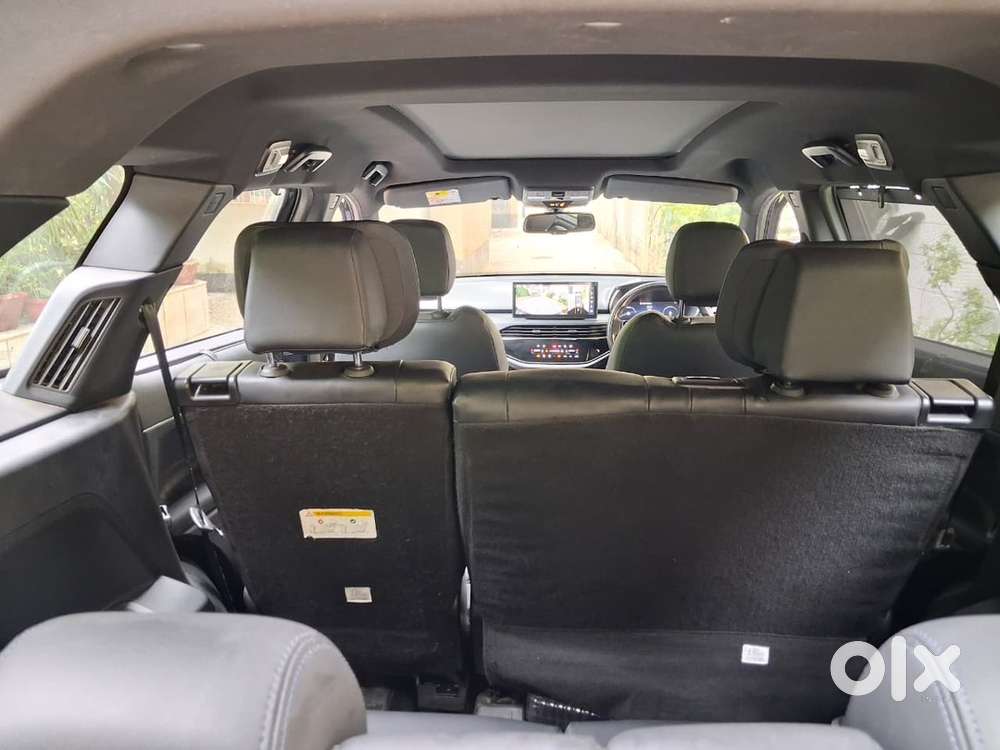 Tata Safari Accomplished + Dark Edition(at)