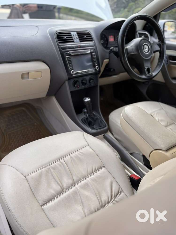 Volkswagen Vento 2010-2013 Petrol Trendline, 2011, Petrol