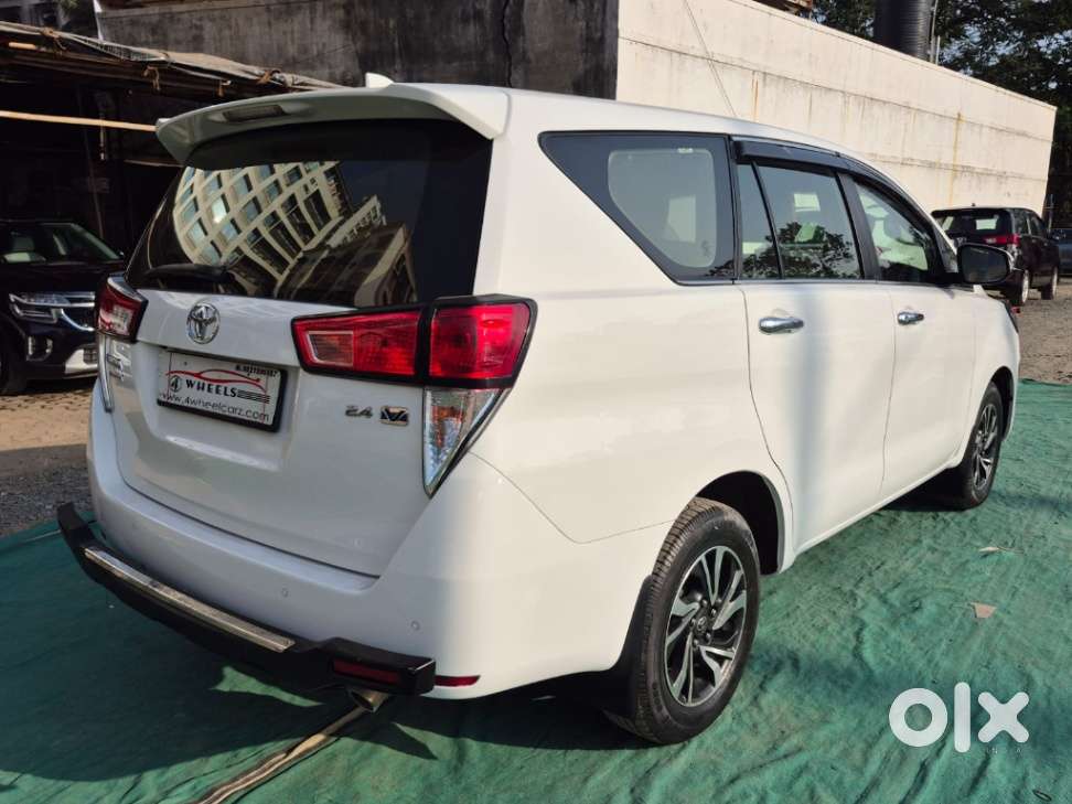 Toyota Innova Crysta