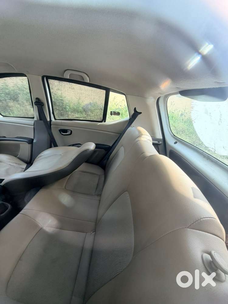 Hyundai I10 2013 Petrol 70000 Km Driven