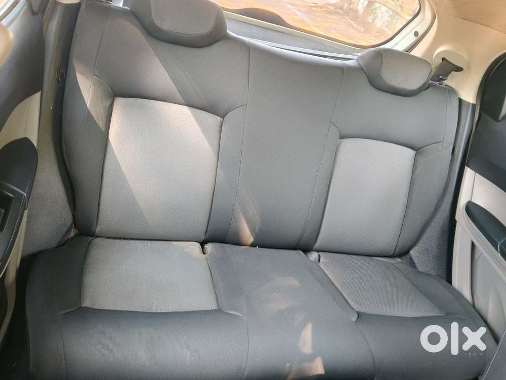 Tata Tiago 1.2 Revotron Xt (o), 2018, Petrol