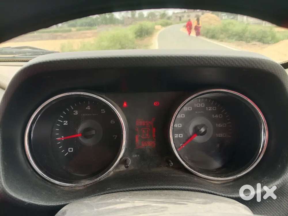 Tuv-300 T8 - Manual Car .