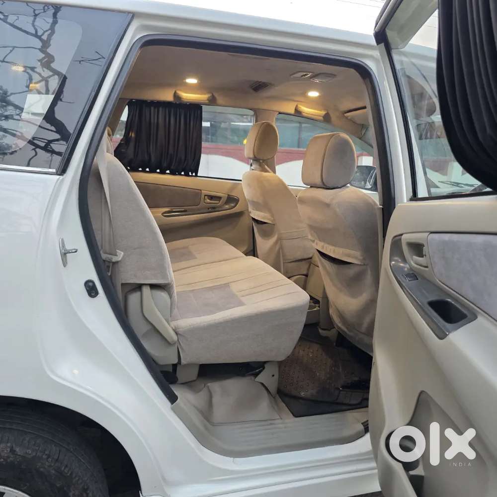 Toyota Innova G4 Variant 2014 Diesel.