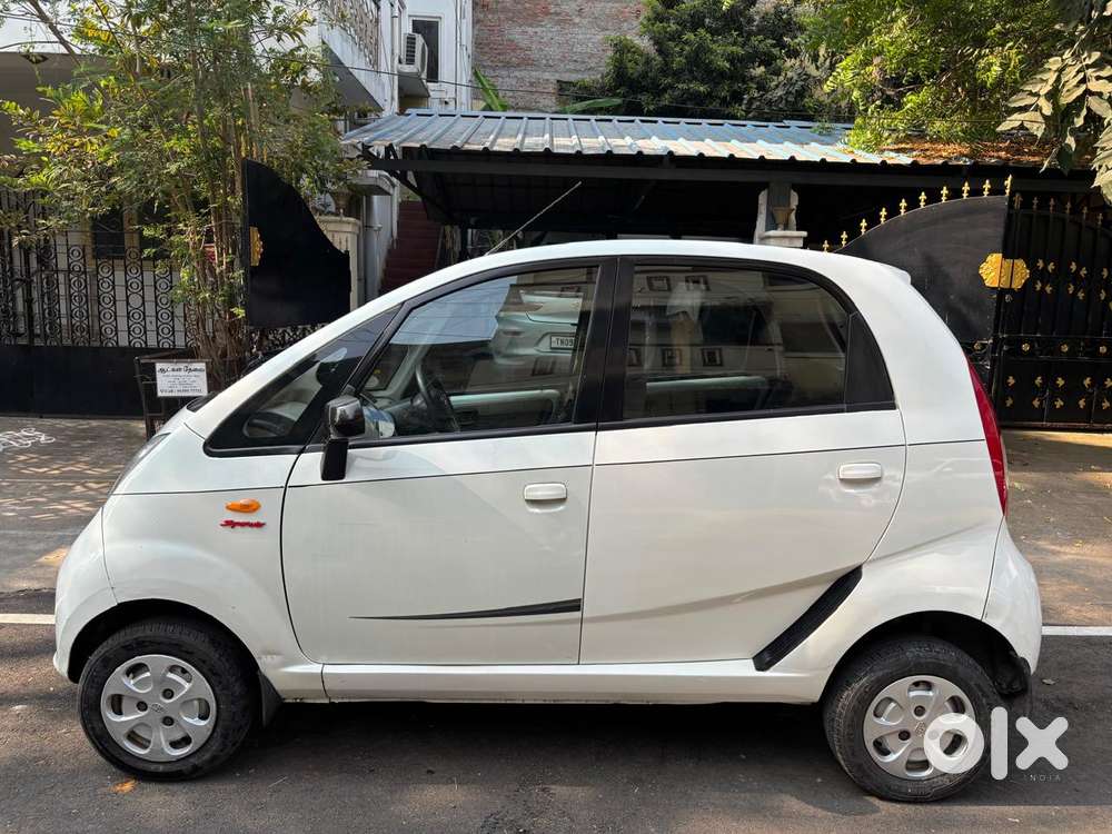 Tata Nano Xta, 2015, Petrol