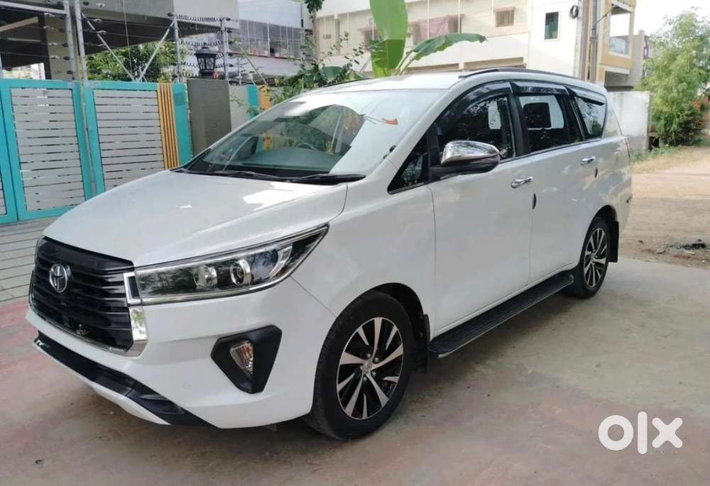 Toyota Innova Crysta 2022 Petrol Well Maintained