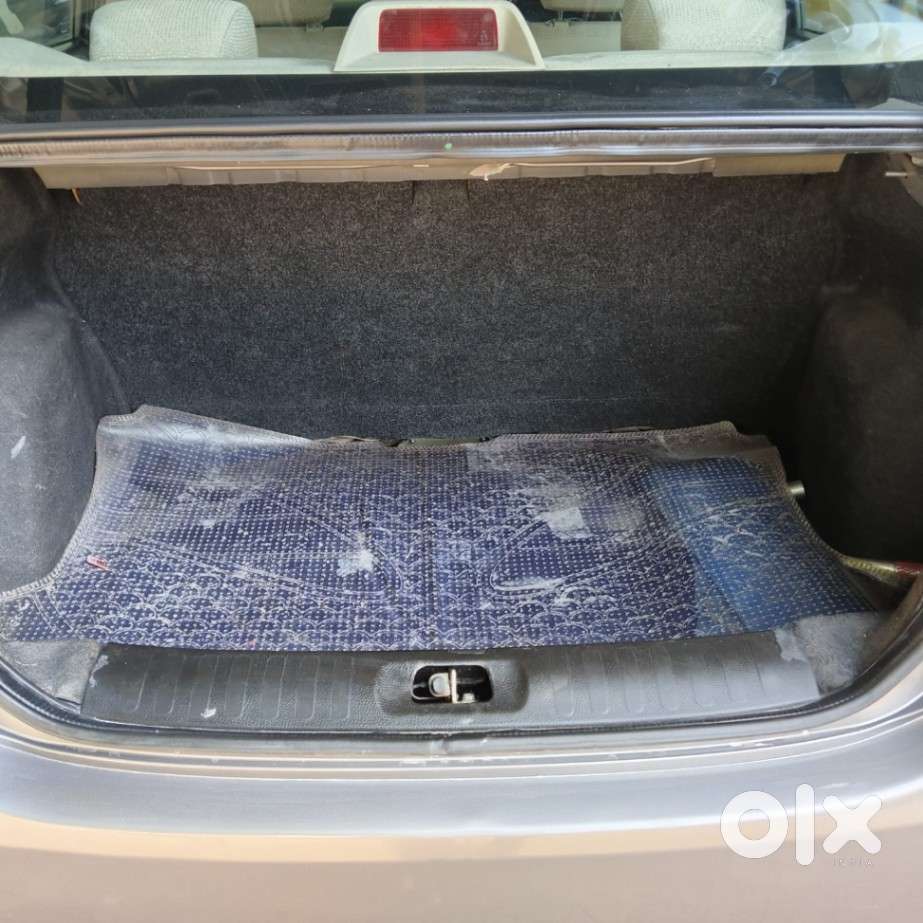 Maruti Suzuki Swift Dzire Vxi, 2012, Petrol