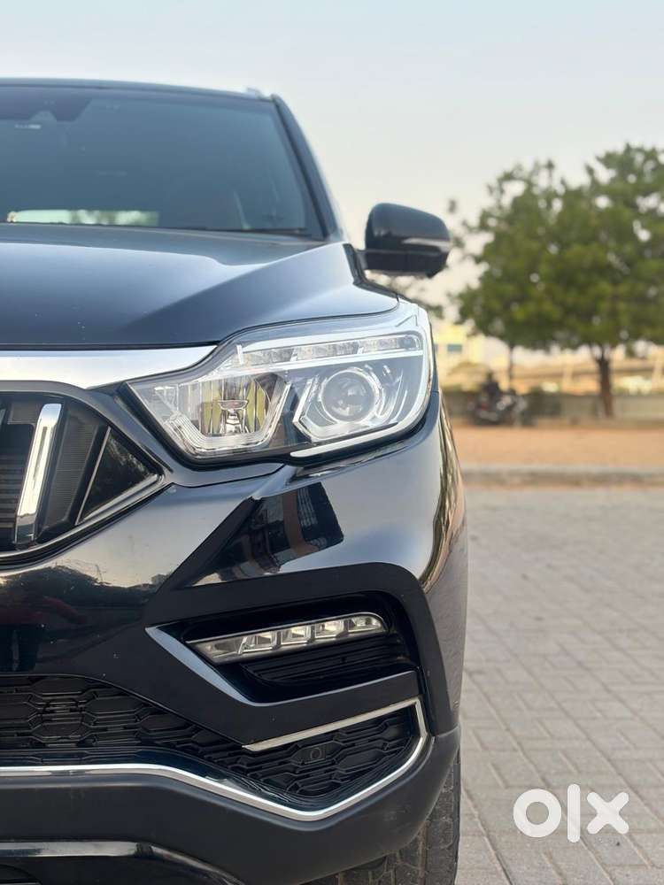 Mahindra Alturas G4 4x4 At, 2019, Diesel