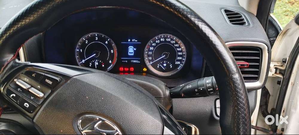 Hyundai Venue Diesel 2021