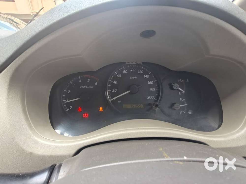 Innova 2.5g 8 Seater Bs-iv