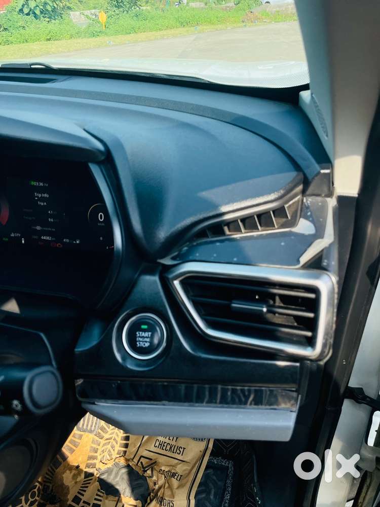 2024 Tata Harrier Diesel Manual Pure Plus S
