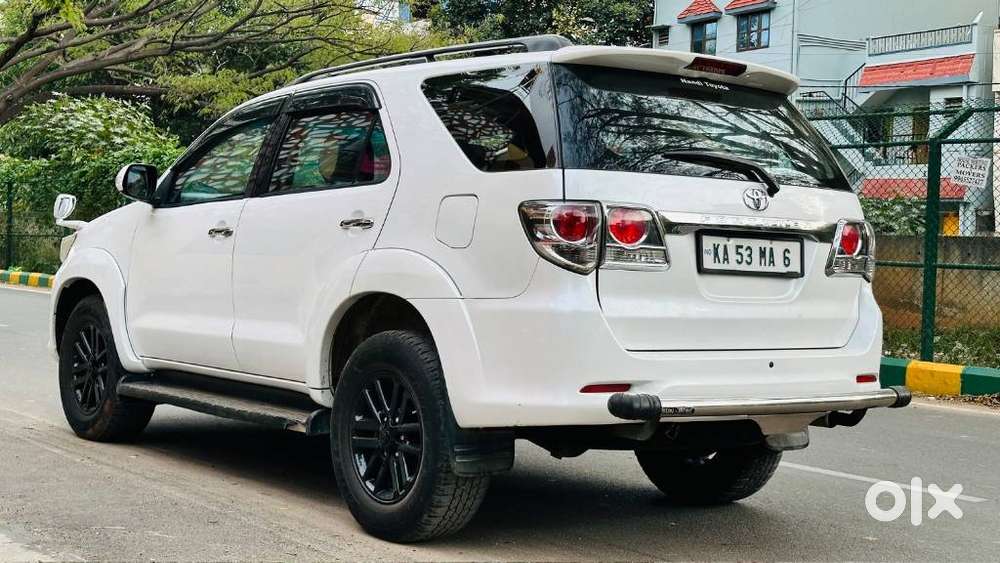 Toyota Fortuner 4x2 Manual, 2012, Diesel