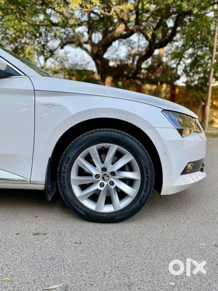 Skoda Superb L&k 2.0 Tdi At, 2019, Diesel