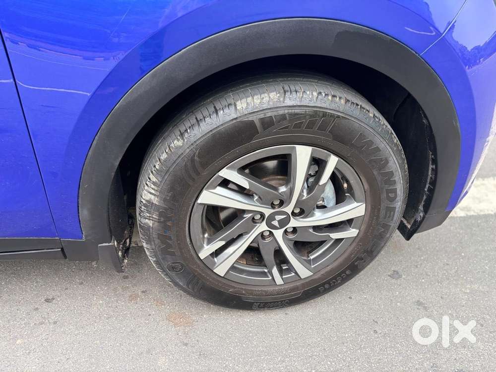 Mahindra Xuv700 2.2 Ax 5 Diesel At 7 Str, 2023, Diesel