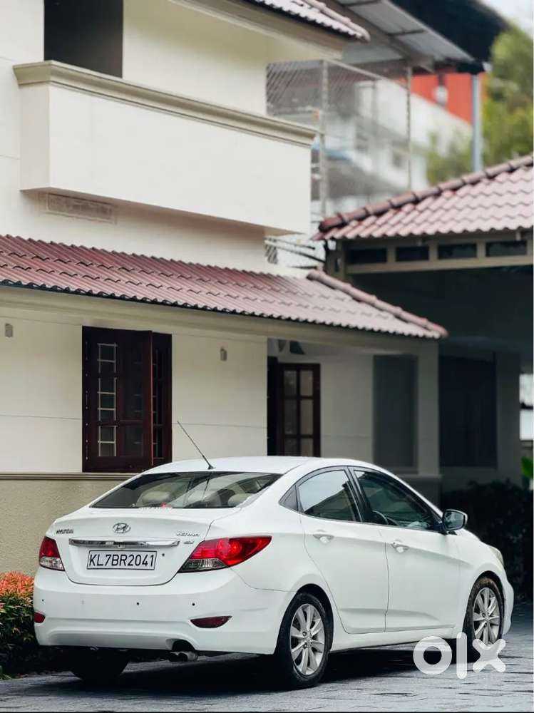Hyundai Verna 1.6 Sx 2011
