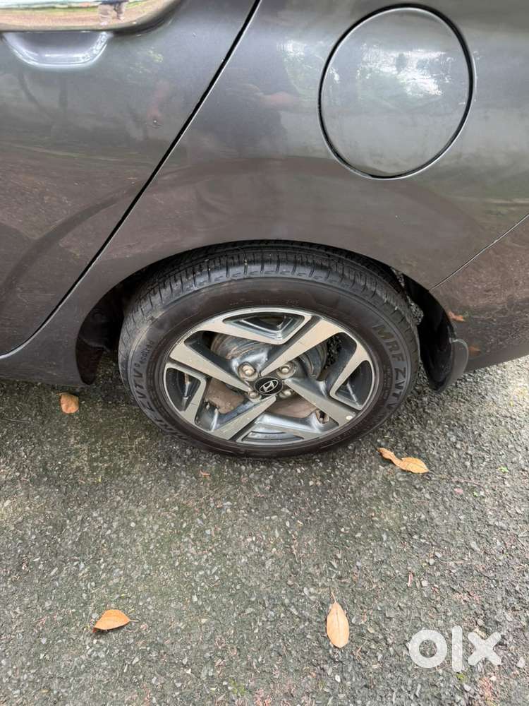Hyundai Aura 1.0 Sx Plus Petrol, 2020, Petrol