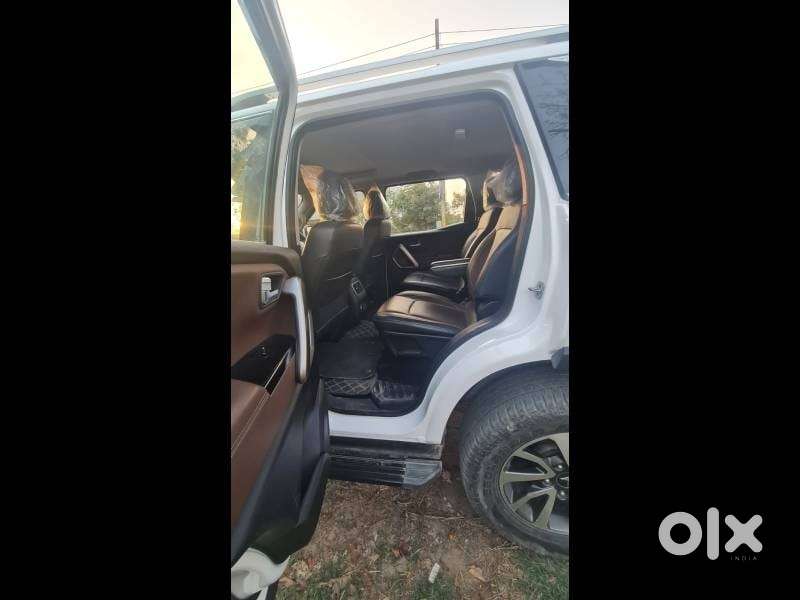 Mahindra Scorpio-n 2.2 Z8 L Diesel At 6 Str, 2023