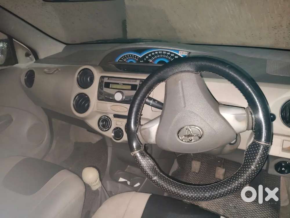 Toyota Etios 1.5 V 2016