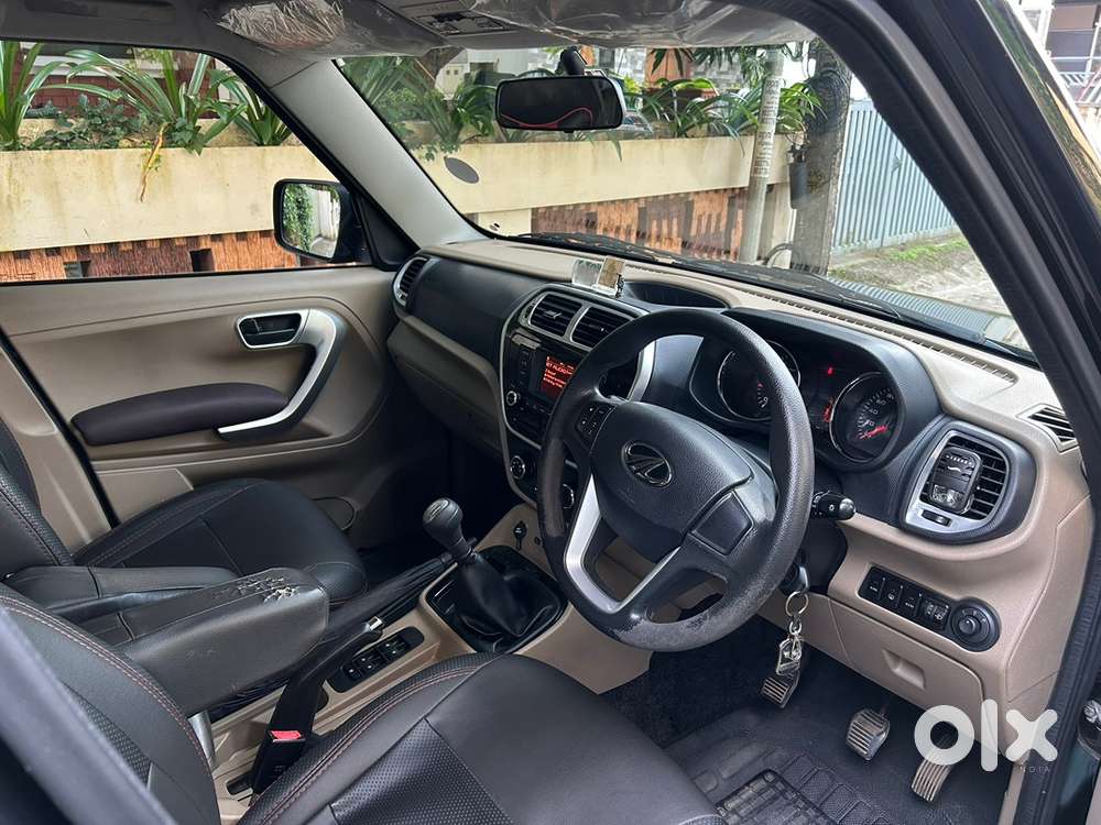Mahindra Tuv 300 T8 Diesel 2017