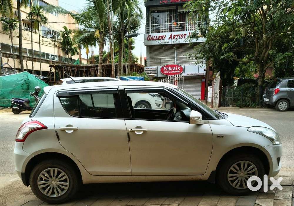Maruti Suzuki Swift 1.2 Vxi (o), 2012, Petrol
