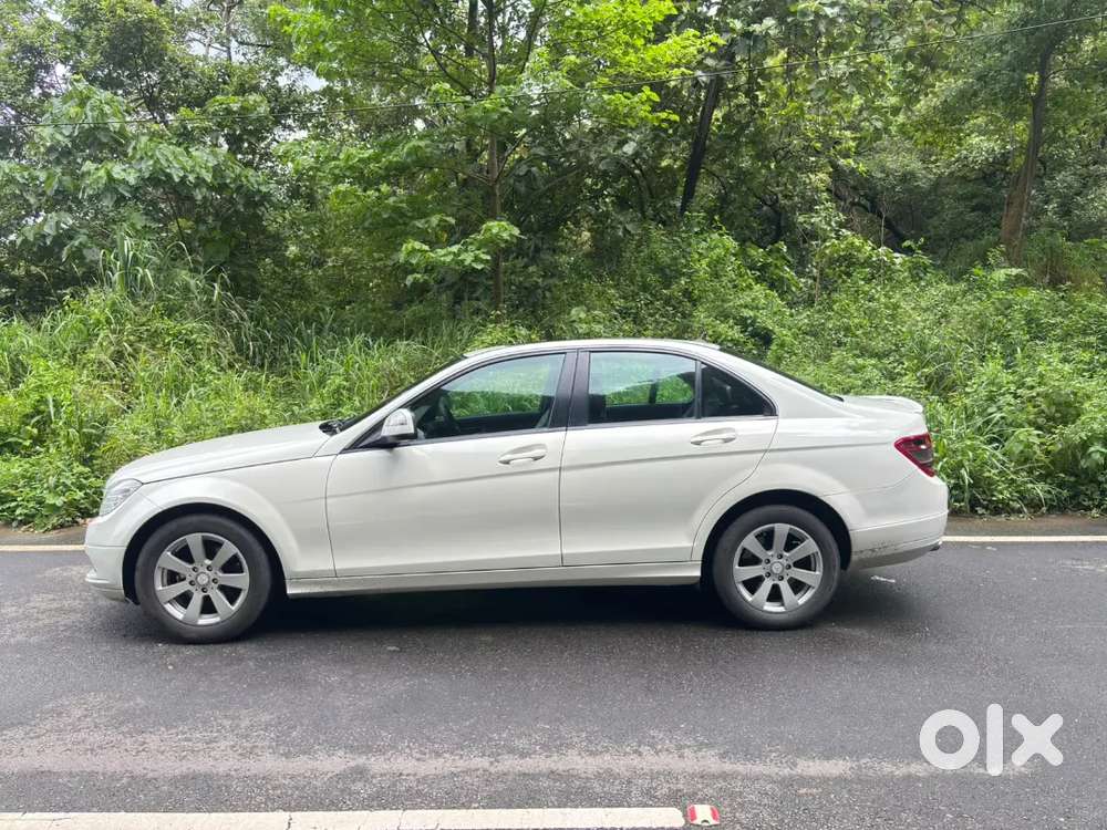 Benz C-220 Manual 2009 Model