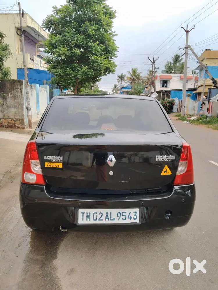 Mahindra Logan Petrol 2010