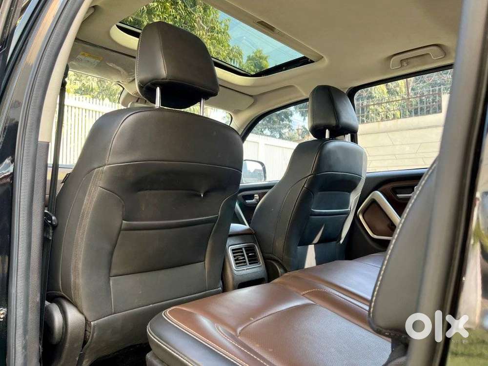 Mahindra Scorpio-n 2.0 Z8 Petrol At 7 Str, 2023, Petrol