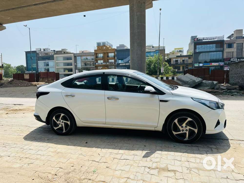 Hyundai Verna 1.5 S Petrol Mt, 2022, Petrol