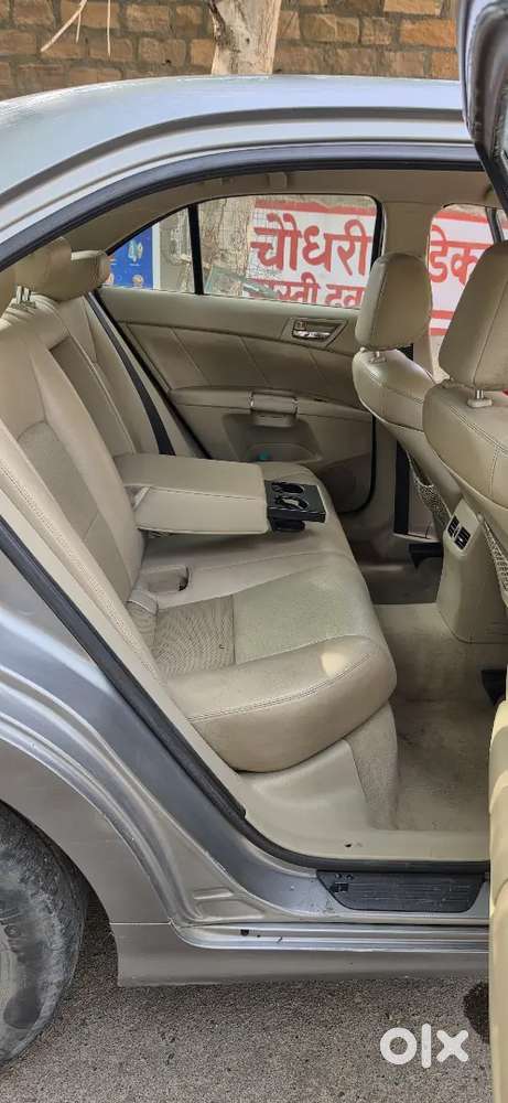 Maruti Suzuki Kizashi 2012 Car