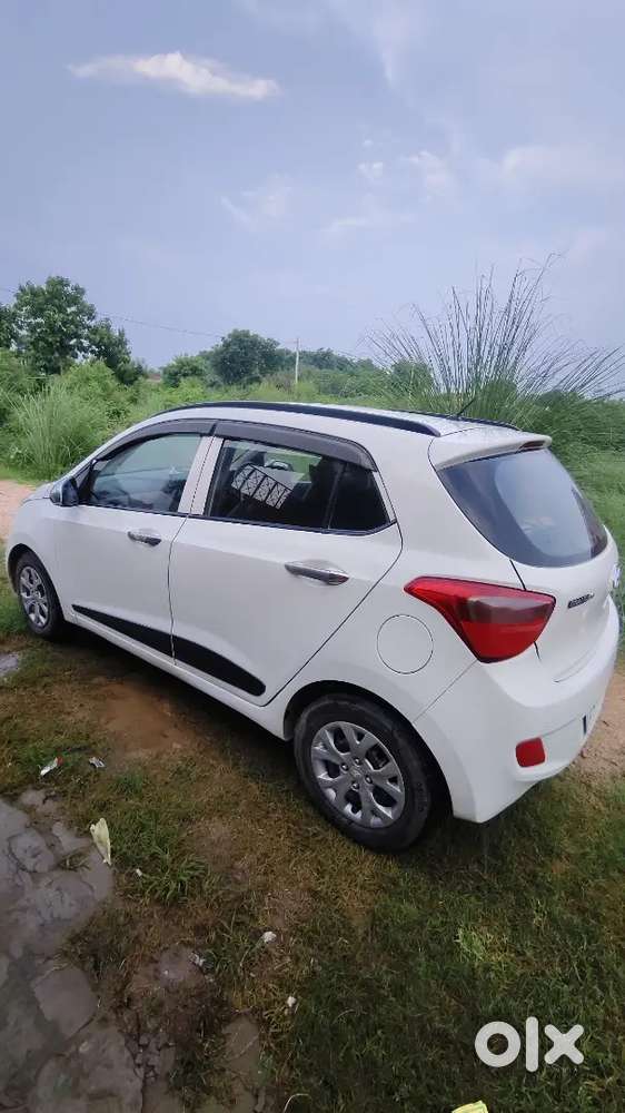 Well Maintained Hyundai Grand I10 Disel