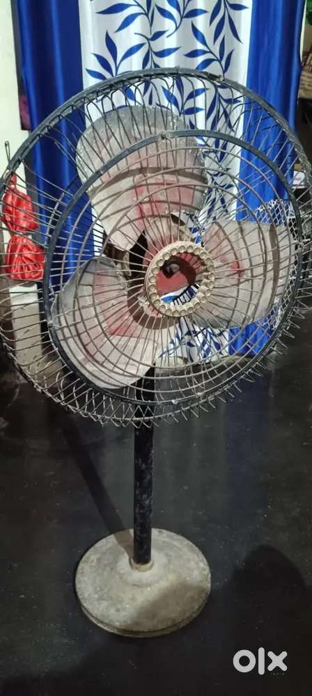 Pedestal Fan