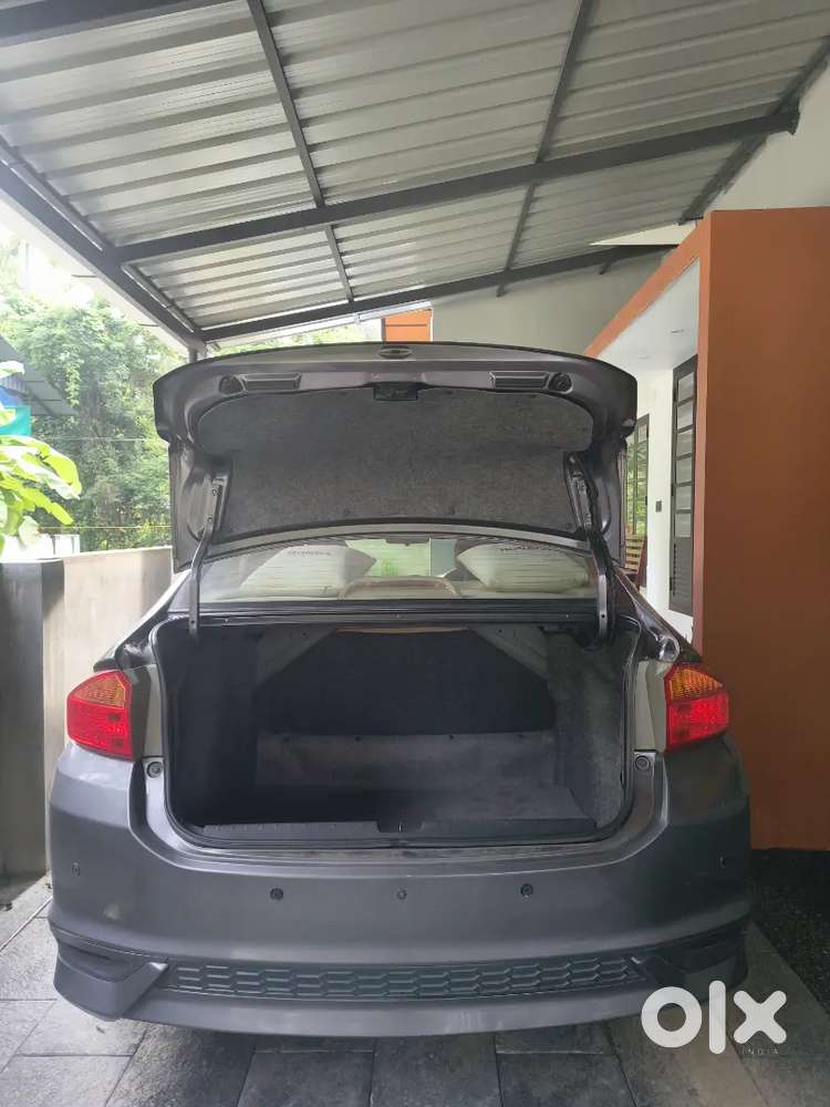 Honda City V Petrol 2019