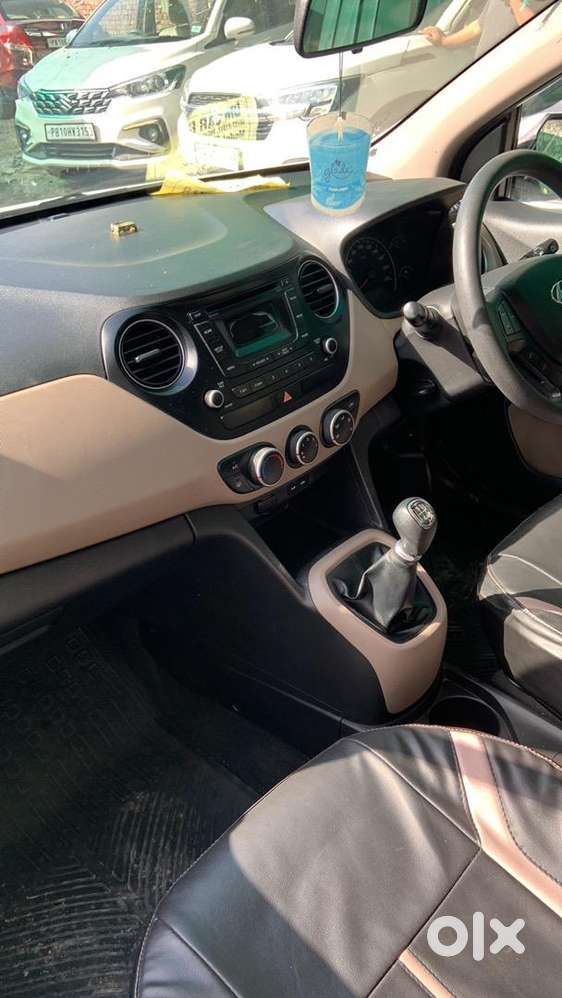 Hyundai Grand I10 2015 Petrol 26300 Km Driven