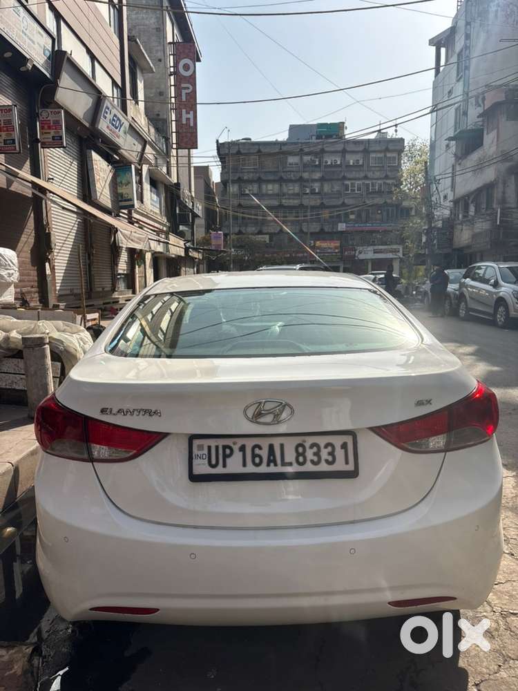 Hyundai Elantra Petrol 2012