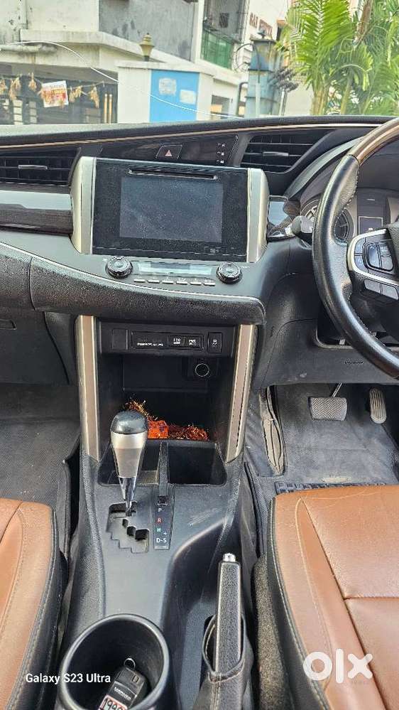 Toyota Innova Crysta 2.8z Automatic, 2018, Diesel