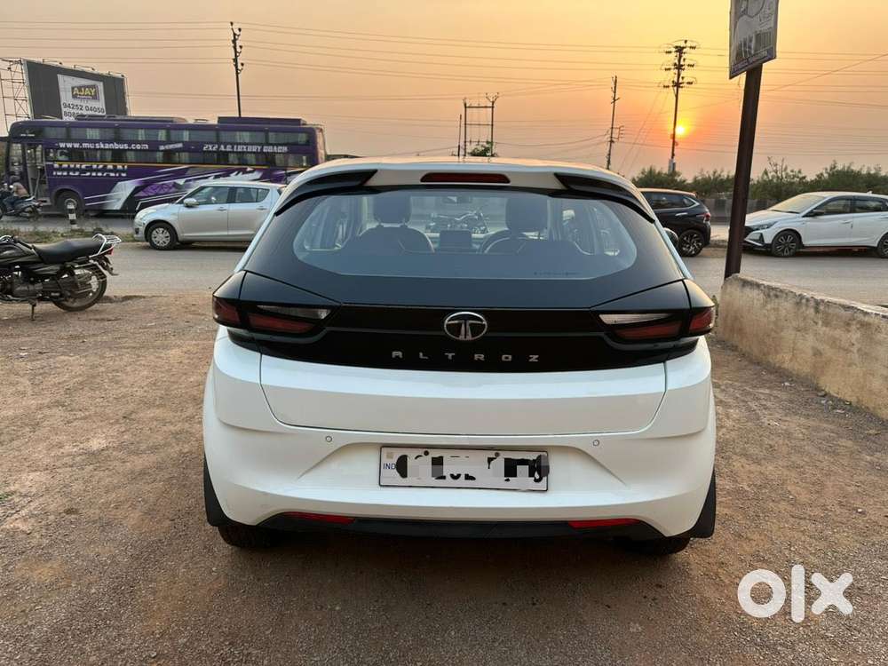 Tata Altroz Xm Plus Petrol, 2022, Petrol