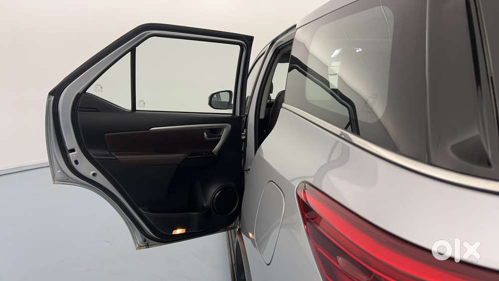 Toyota Fortuner 4x2 At 2.8 Diesel, 2019, Diesel