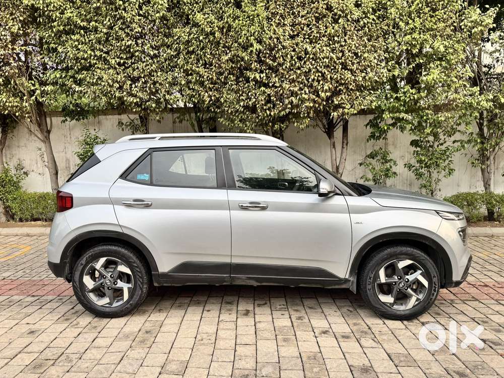 Hyundai Venue 1.0 Sx (o) Turbo Dct, 2019, Petrol