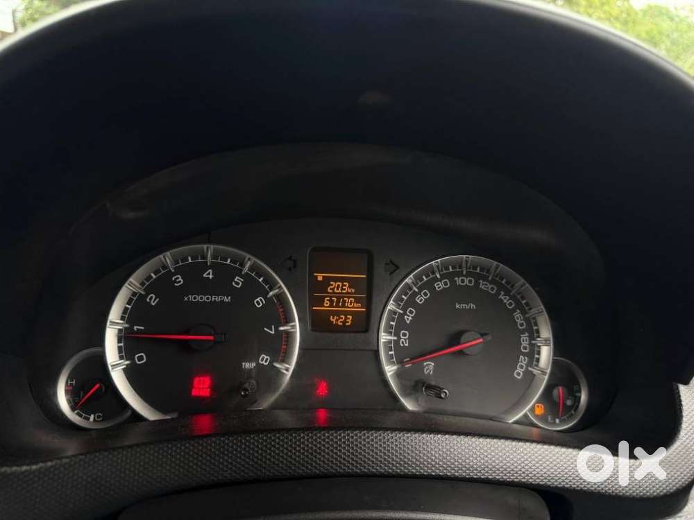 Maruti Suzuki Swift 1.2 Vxi Glory Edition, 2015, Petrol